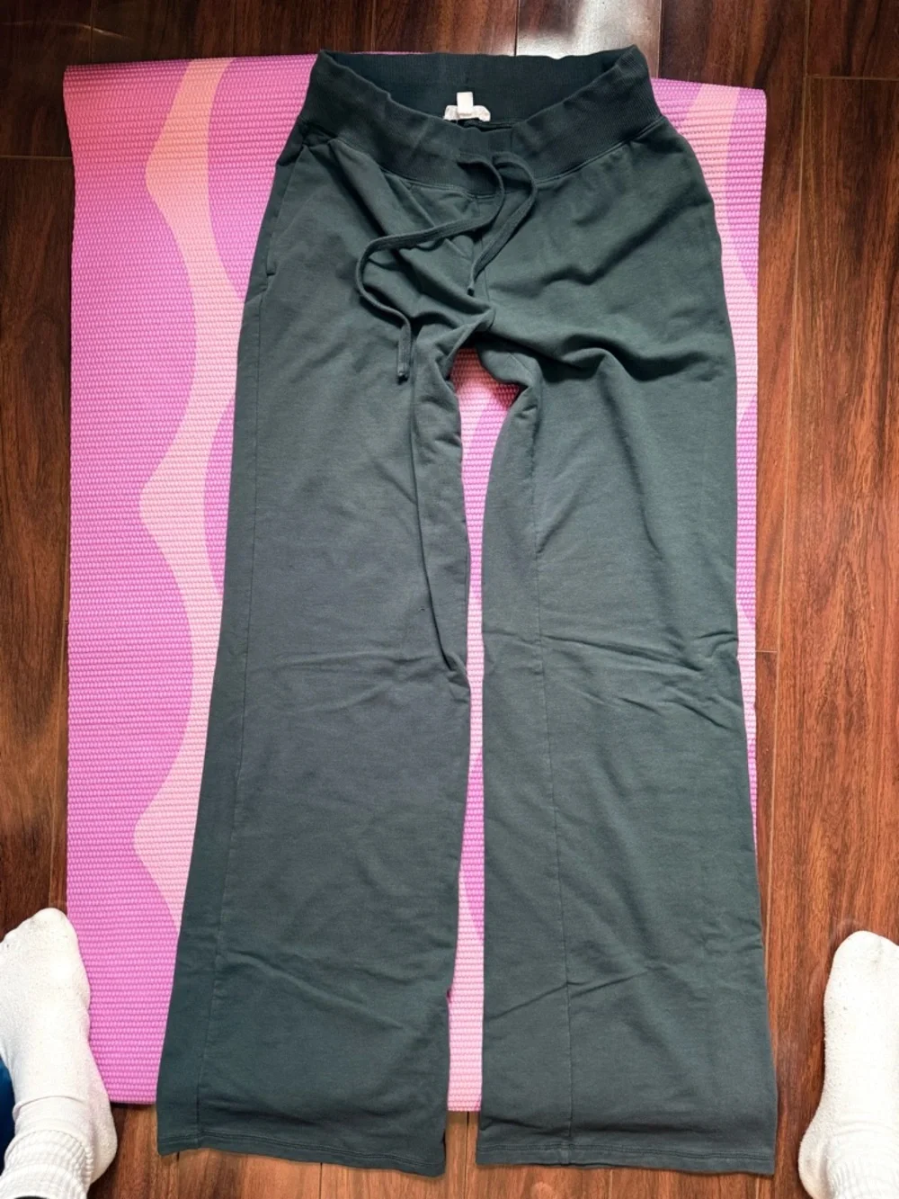 Viral bbl garage pants - Picture 5 of 7